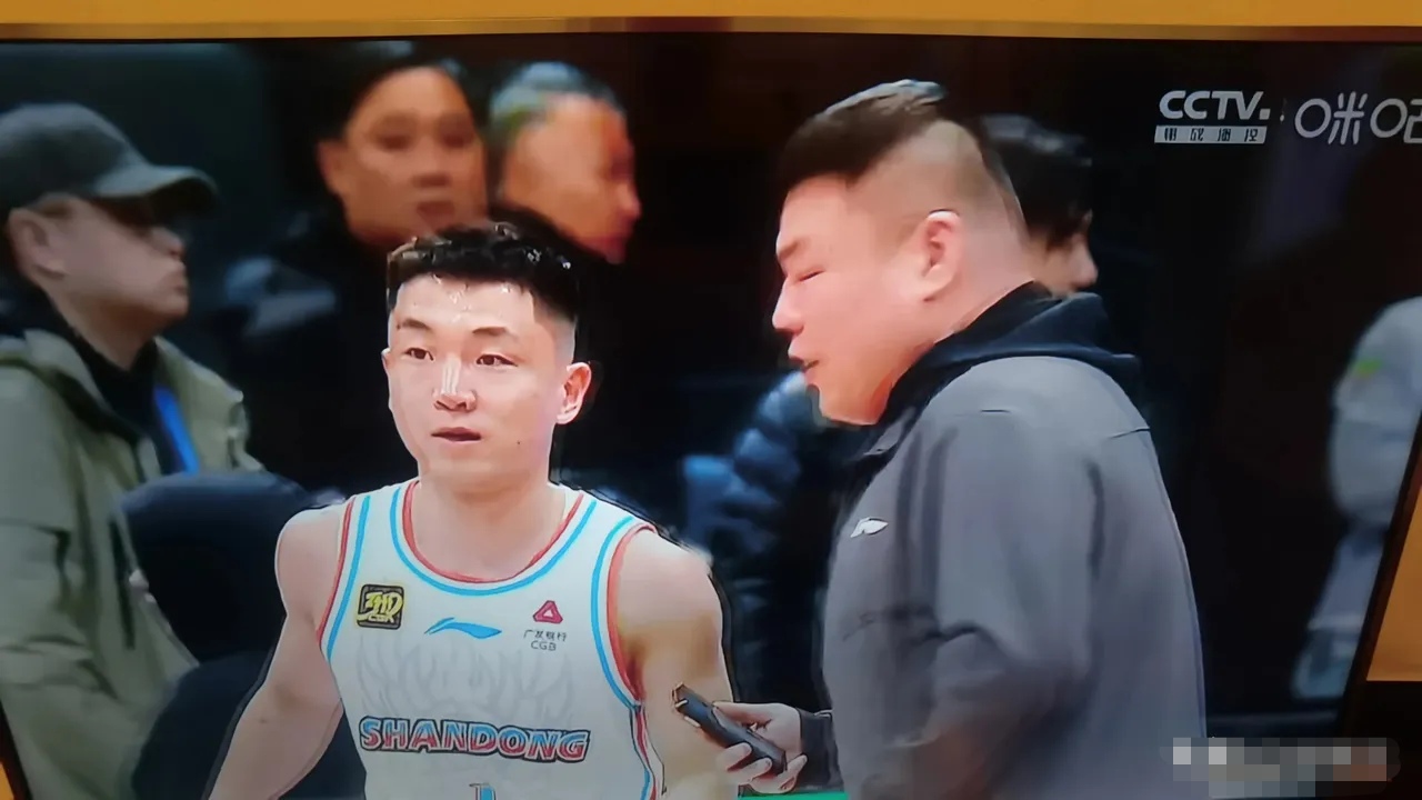 米兰体育登录-包含曝张庆鹏接替闵鹿蕾出任北控主帅休赛期将有球员变动的词条
