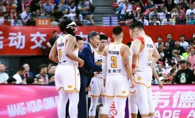 米兰体育网页-贺希宁23分深圳胜山东林庭谦13+11天津胜吉林