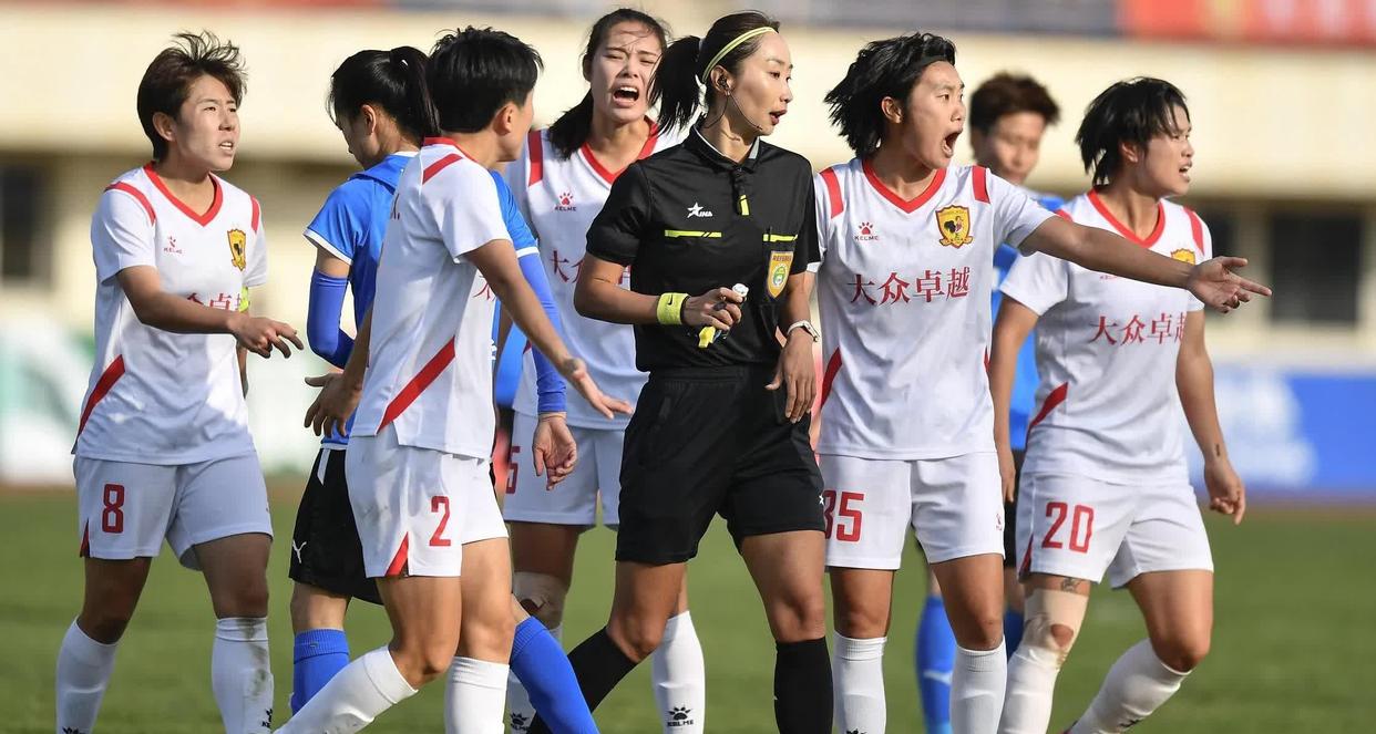 关于竞技巅峰，女足巡回赛精彩继续的信息